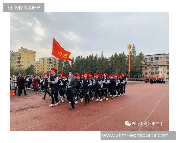 一座梦想与激情交织的足球场见证青春的奋斗与荣耀